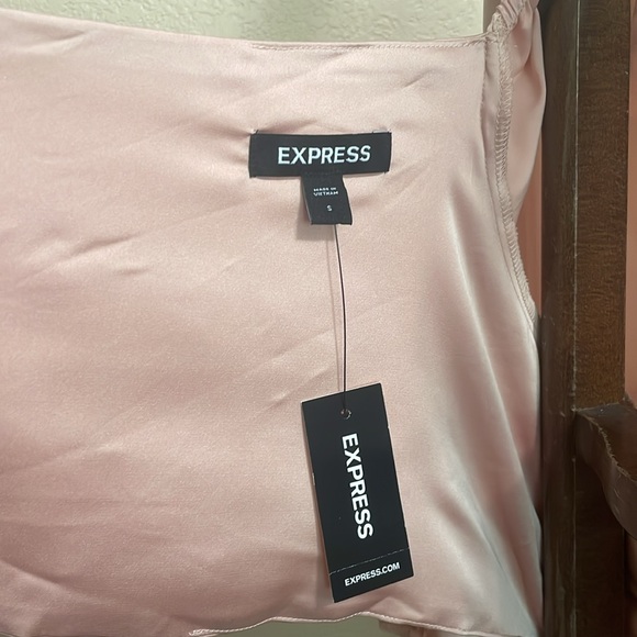 Express satin open back dress - Picture 6 of 7